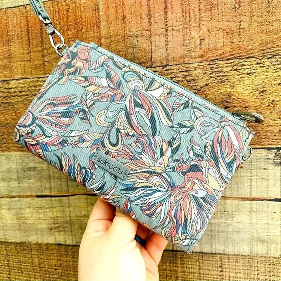 NWOT Sakroots Artist Circle Smartphone Wallet/Wristlet - Picture 5 of 13